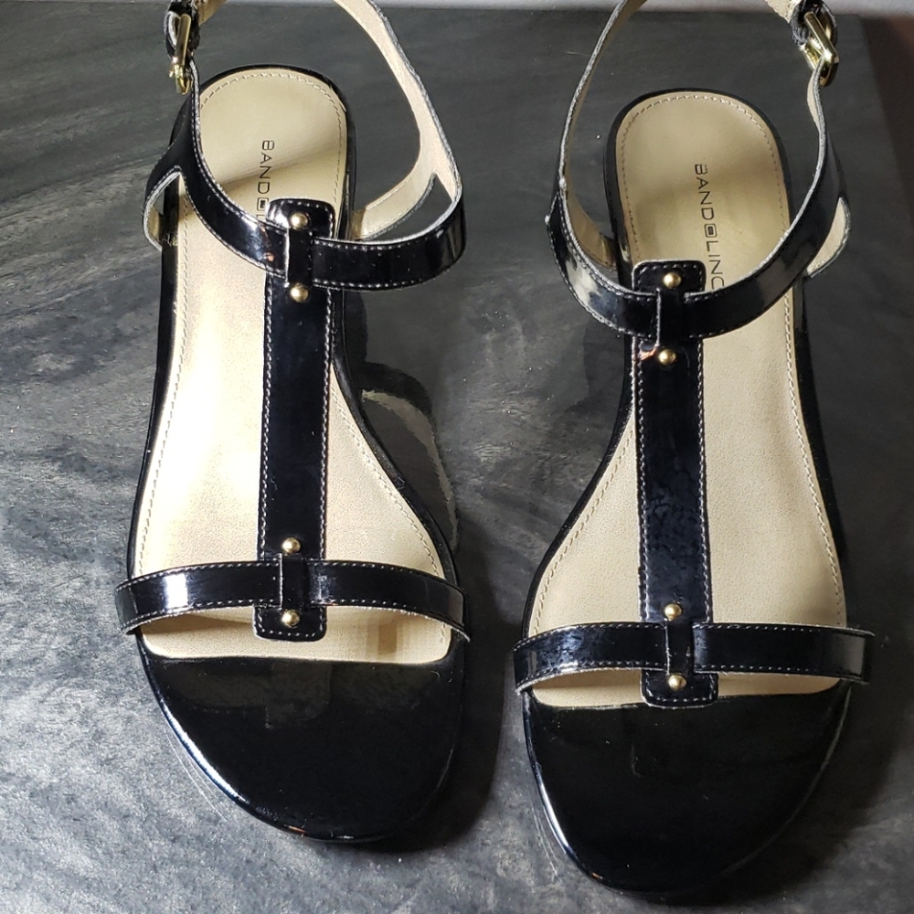 Bandaging Black Wedge Patten Leather Sandle